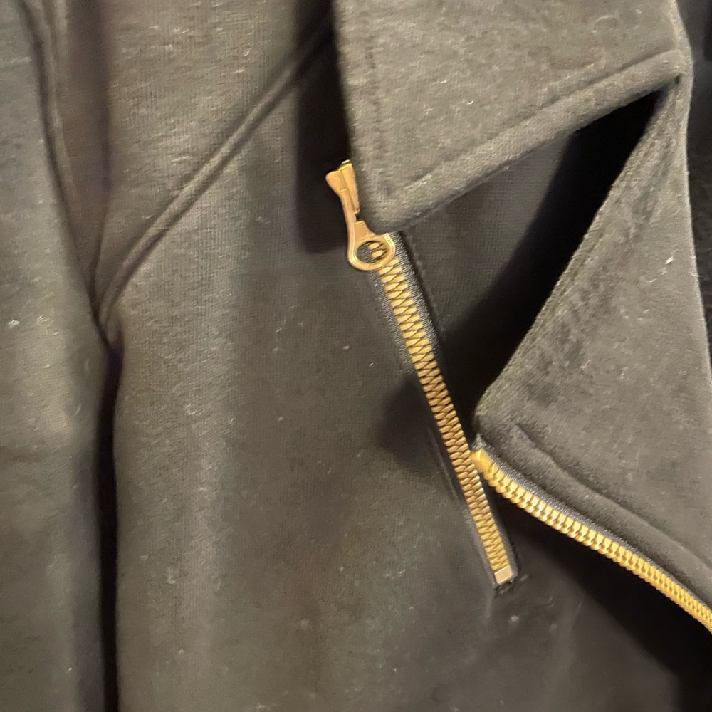 Lululemon black zip up sweater - Picture 4 of 9